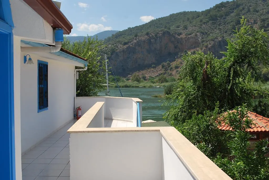 Myra Hotel Дальян