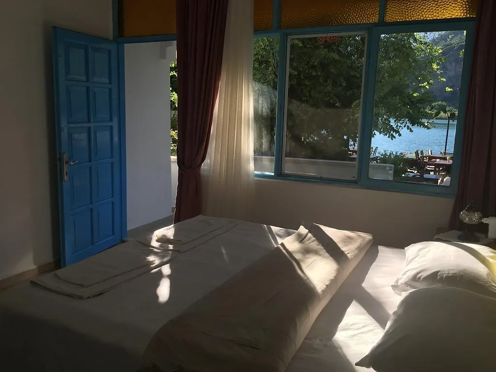 Myra Hotel Дальян