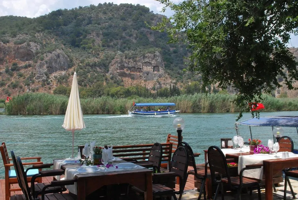 Myra Hotel Дальян