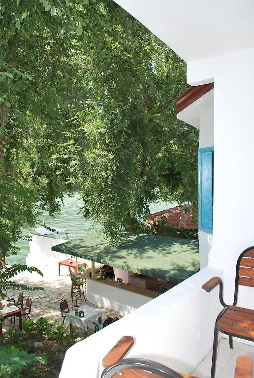 Myra Hotel Дальян