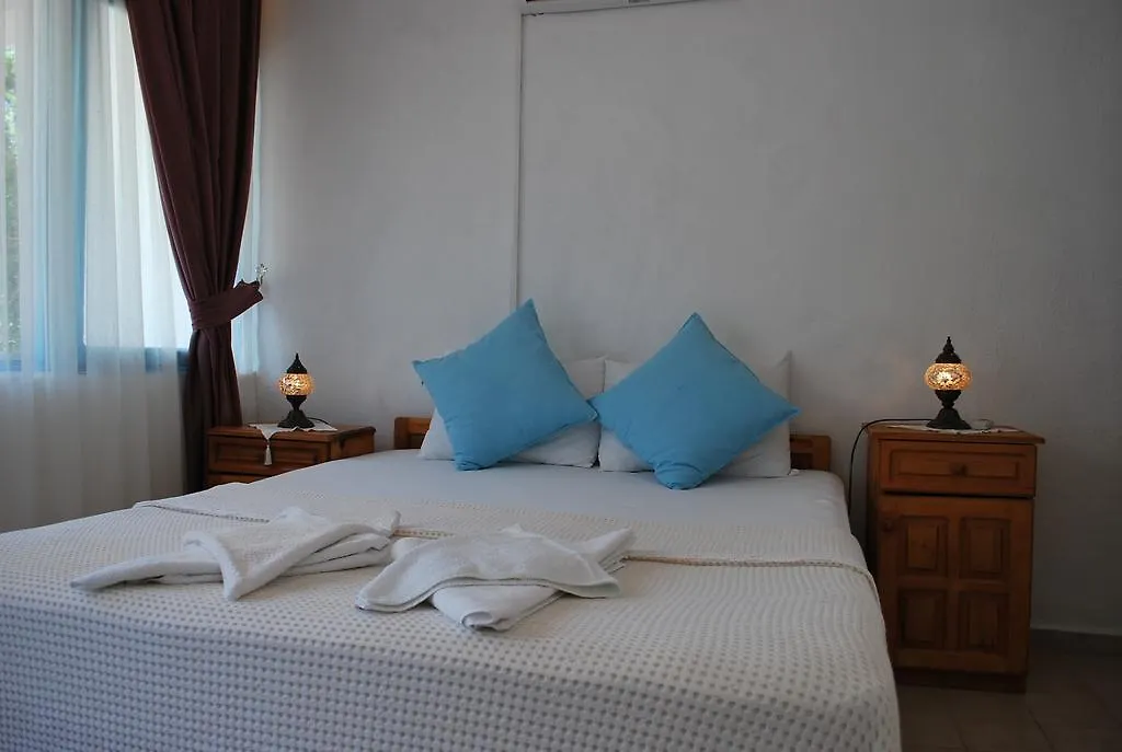 Myra Hotel Дальян