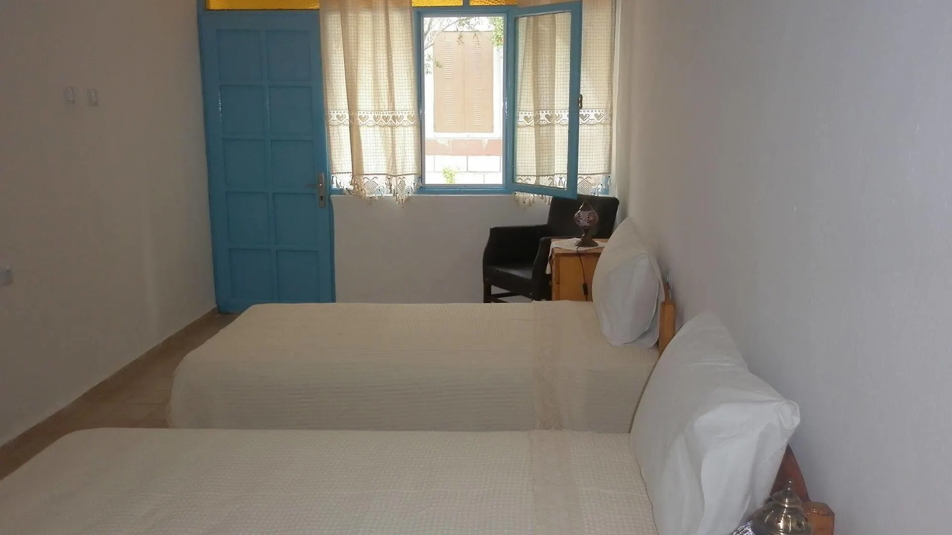 Myra Hotel Дальян