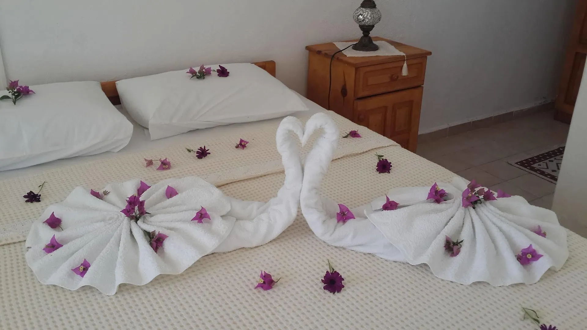 Myra Hotel Дальян